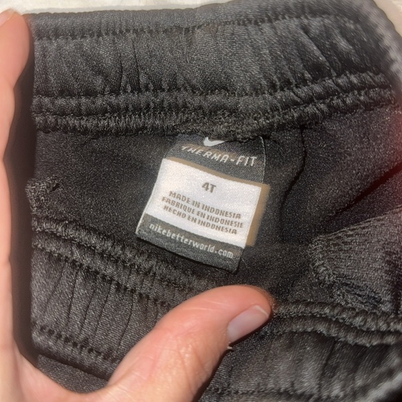 Nike Therma fit size 4t set black and neon pinkish coral bright - Picture 6 of 7